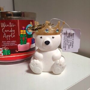 Bath and Body Works White Polar Bear Christmas Hand Sanitizer Pocket bac Keychai